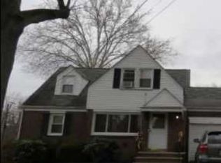 1691 Rensselaer Rd, Teaneck, NJ 07666