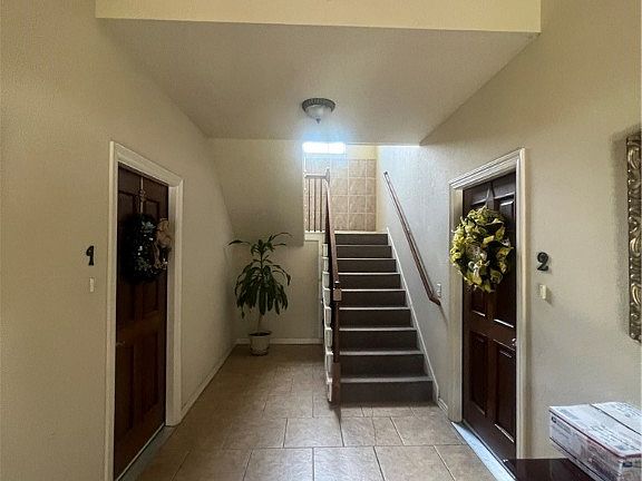 2nd image of 3086 E Cherokee Dr