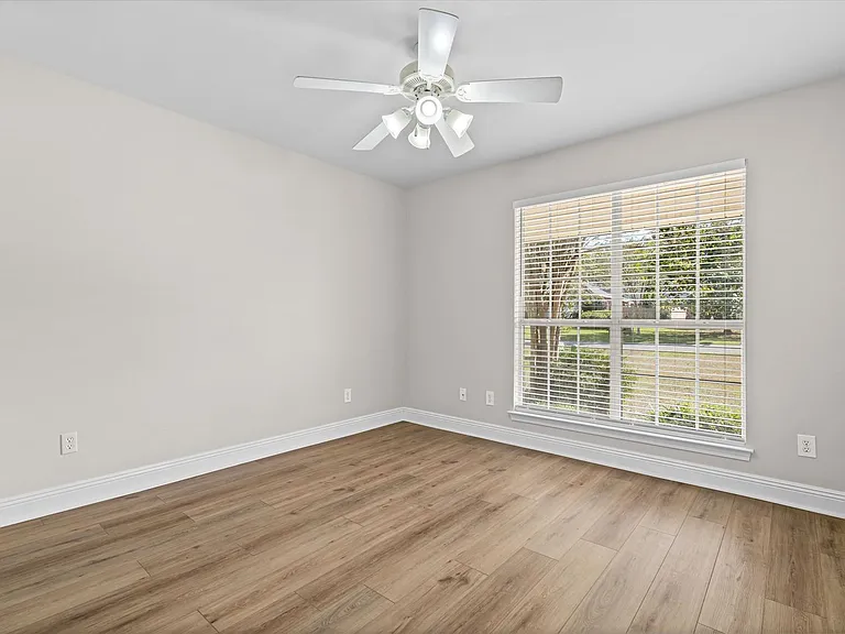 10610 Southside Loop — Photo 13