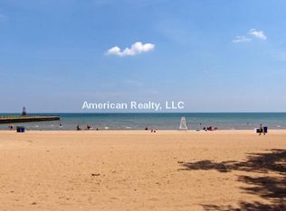 6760 N Sheridan Rd #1, Chicago, IL 60626