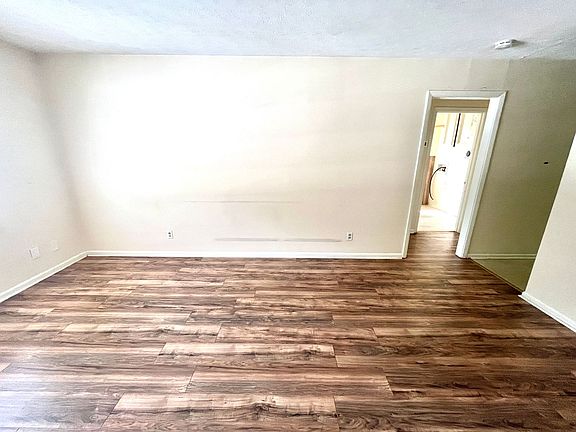 4th image of 1002 Level Creek Rd APT 201