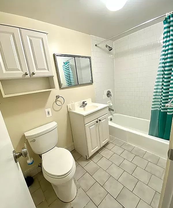 2nd image of 448 Bergen St APT 3D