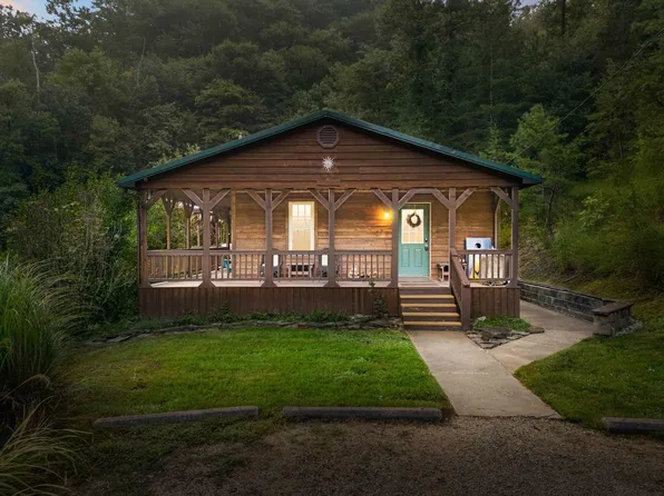 517 Birch Hollow Rd, Stanton, KY 40380