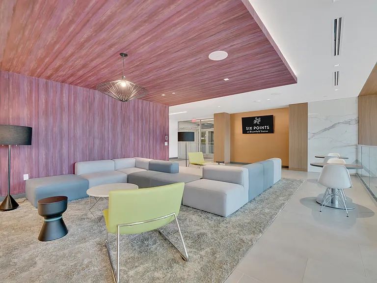30 Farrand St — Photo 32