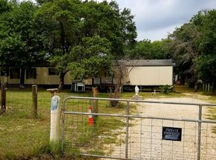 330 Ridgeway Dr, Somerset, TX 78069