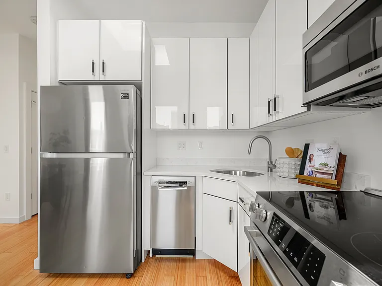 107 Jersey St #Penthouse 15 — Photo 9