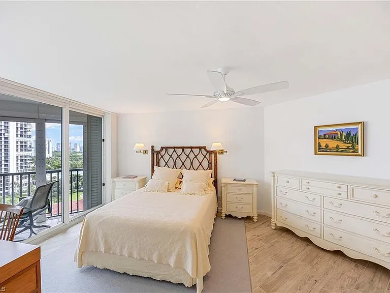4651 Gulf Shore Blvd N #1106 — Photo 23
