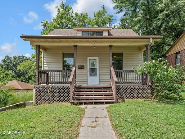 207 Pierce St, Jefferson City, MO 65101