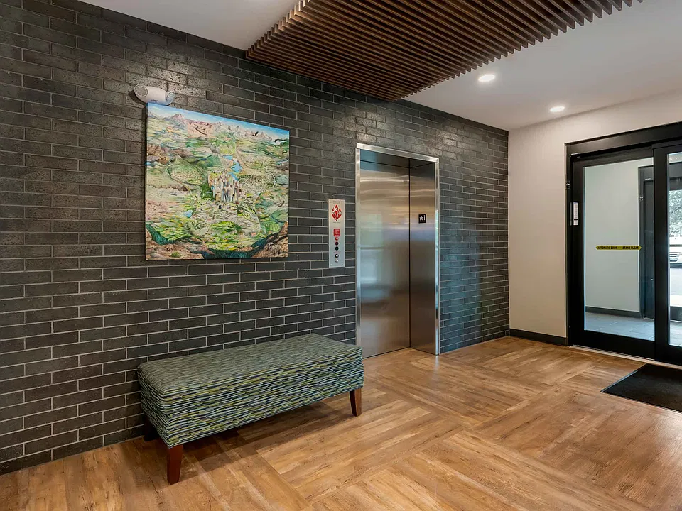 Lobby and Guest Check-in