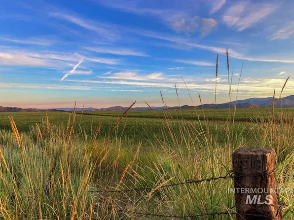 162 E Prairie Rd, Mountain Home, ID 83647