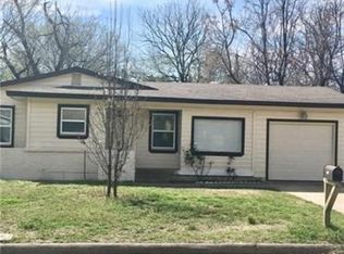 205 Cedar St, Hurst, TX 76053