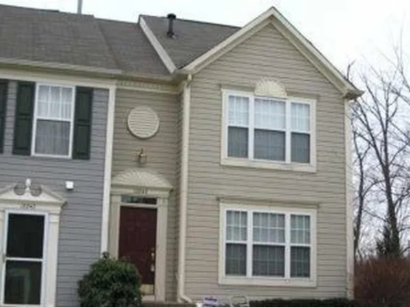 12840 Hunterbrook Dr, Woodbridge, VA 22192
