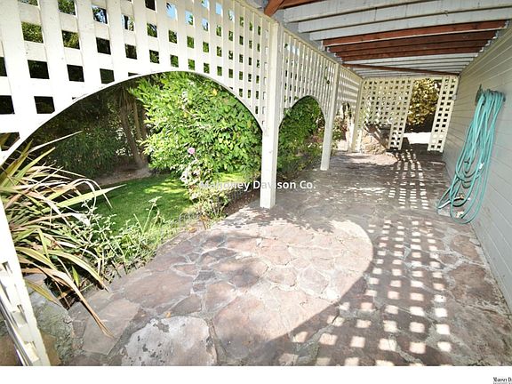 4th image of 800 Schuman Ln