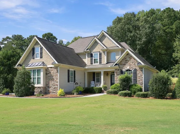 3513 Coldwater Creek Dr, Zebulon, NC 27597