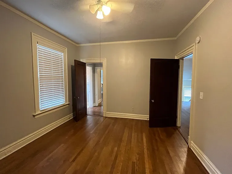 240 S Belvedere Blvd — Photo 15