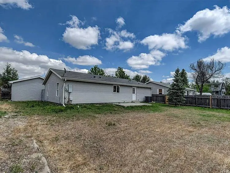 1269 Mobile St — Photo 15