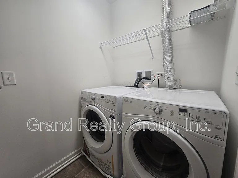 376 S Jade Ln — Photo 17