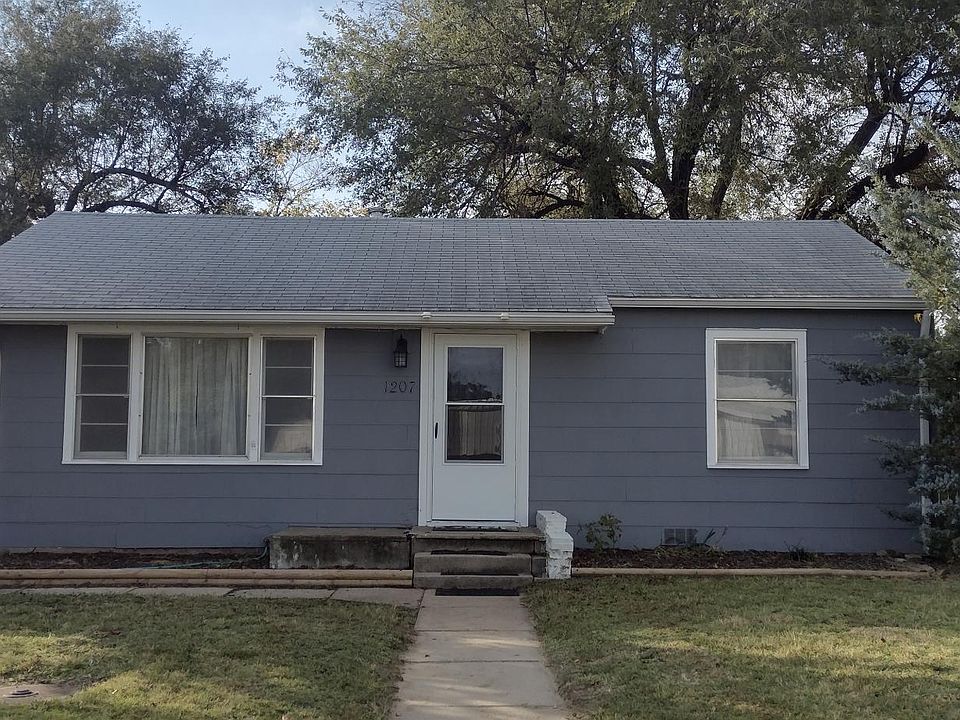 1st image of 1207 E 10th St