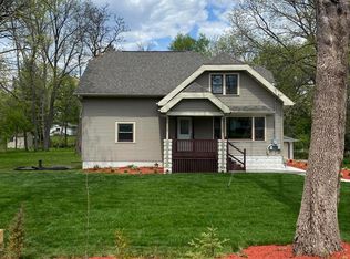 12506 W Forest Dr, New Berlin, WI 53151