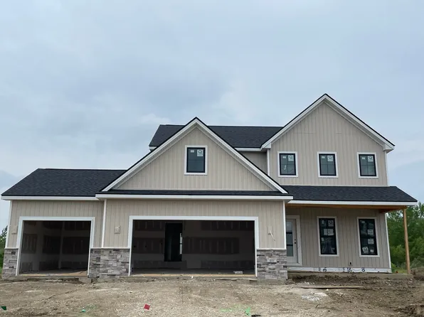 401 Harpers Ferry, Savoy, IL 61874