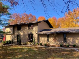 12821 Beaver Dam Rd, Saint Louis, MO 63131