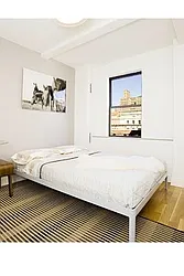 Rented by R New York