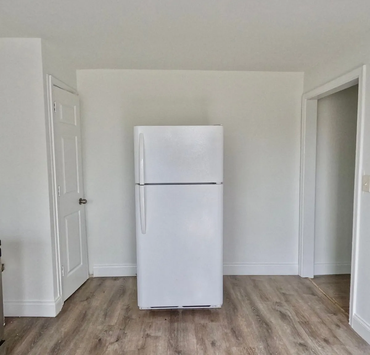1 bed, 1000 sqft, $1,050 — Photo 3