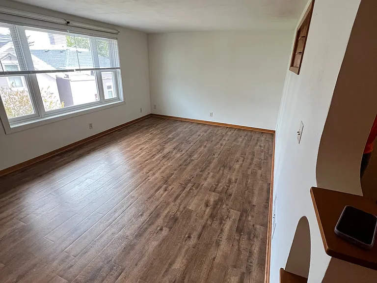 209 2nd St NW #1-2 — Photo 22