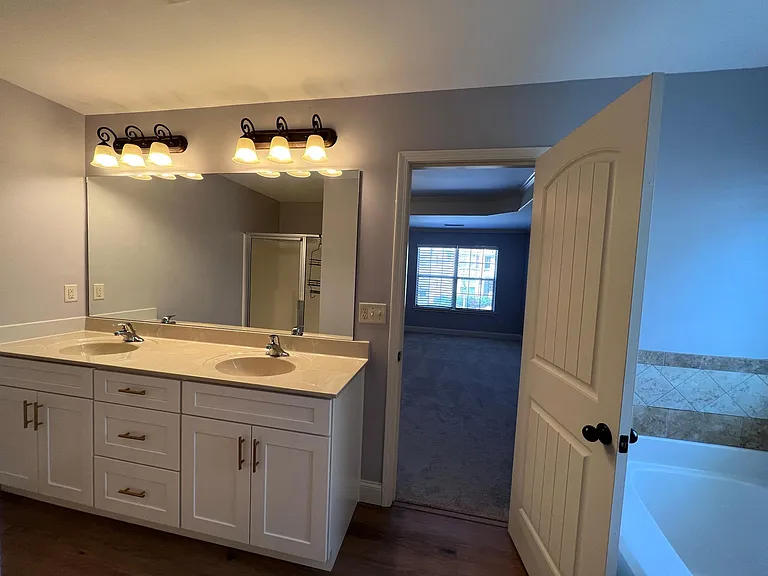 3453 Fallen Oak Dr — Photo 36