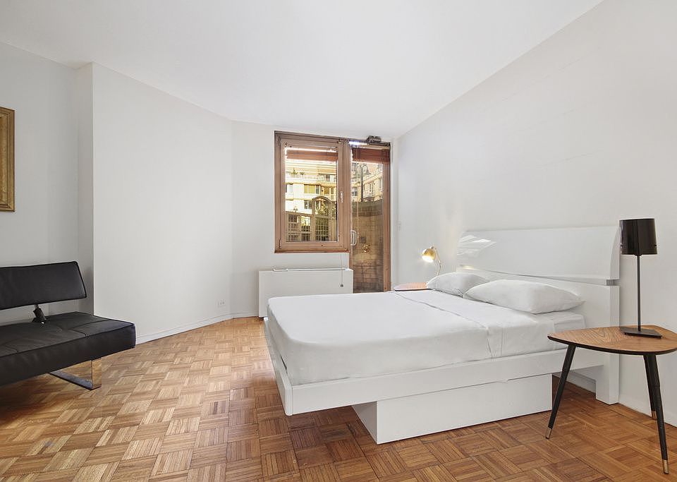 1st image of 350 W 50th St APT 2GG