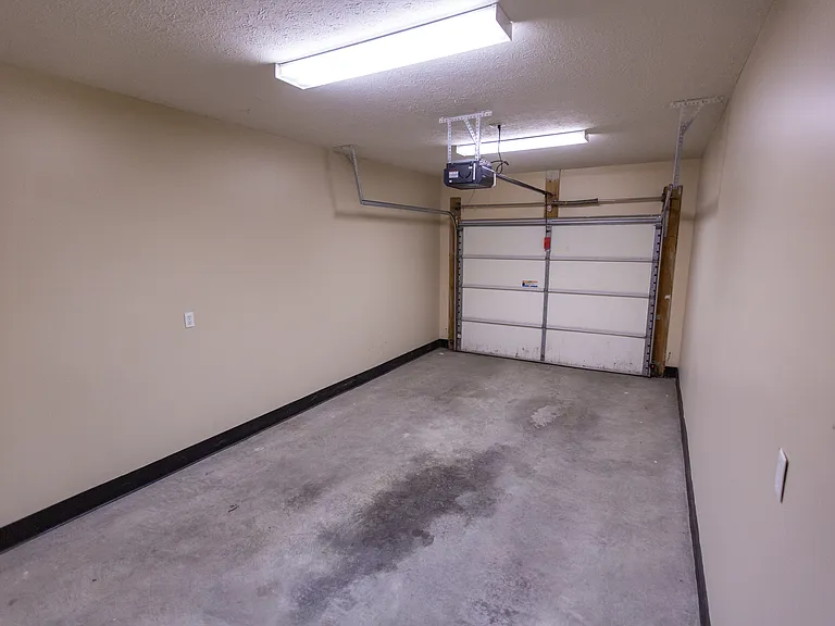Crestview Garage