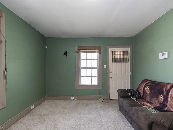 5th image of 236 W 23rd St