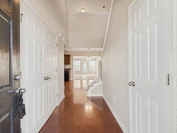 3rd image of 1056 Harold Lee Dr