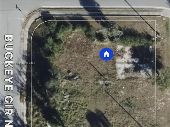 60 Buckeye Cir NE, Winter Haven, FL 33881