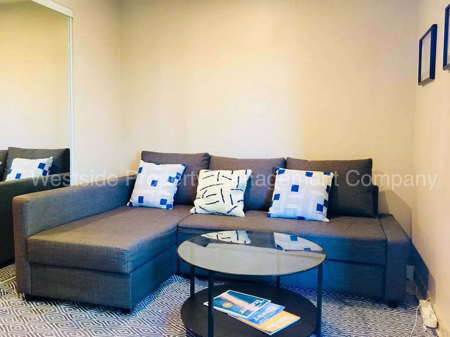 Studio, 225 sqft, $1,495 — Photo 3