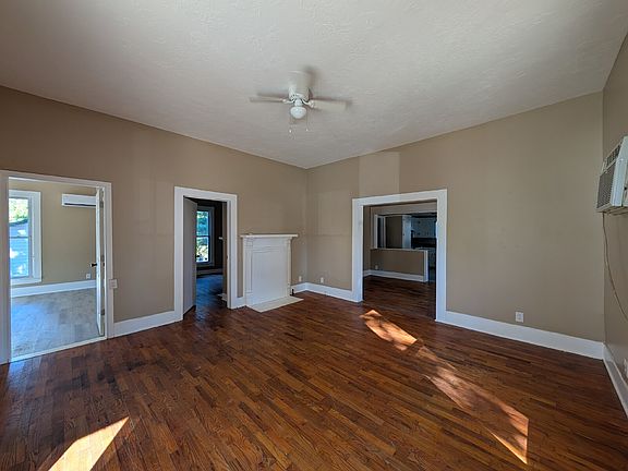 4th image of 407 Church St APT A