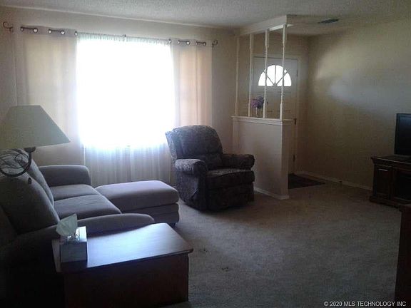 3rd image of 13160 S 196th Ave E