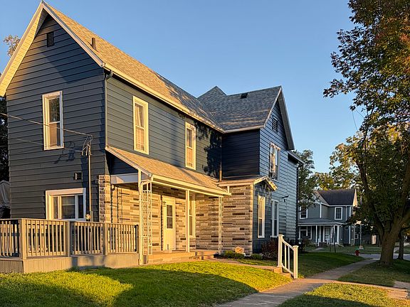 2nd image of 626 W Spring St