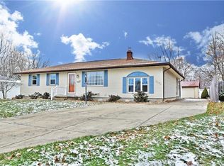 2242 Breezewood Dr, Youngstown, OH