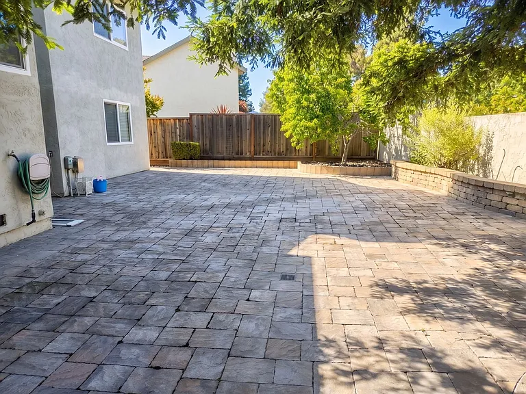 2844 Sombrero Cir — Photo 16