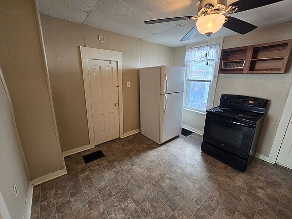 2nd image of 2122 Jones St #5845B107C