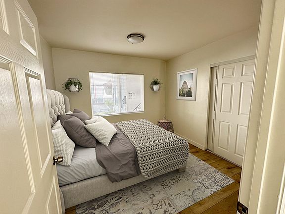 4th image of 4915 Saint Elmo Dr APT 2