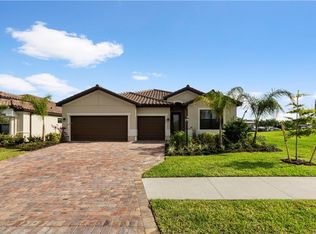14221 Florida Rosemary Dr, Bradenton, FL 34211