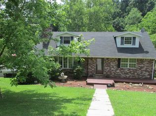 614 Brownstown Rd, New Stanton, PA 15642