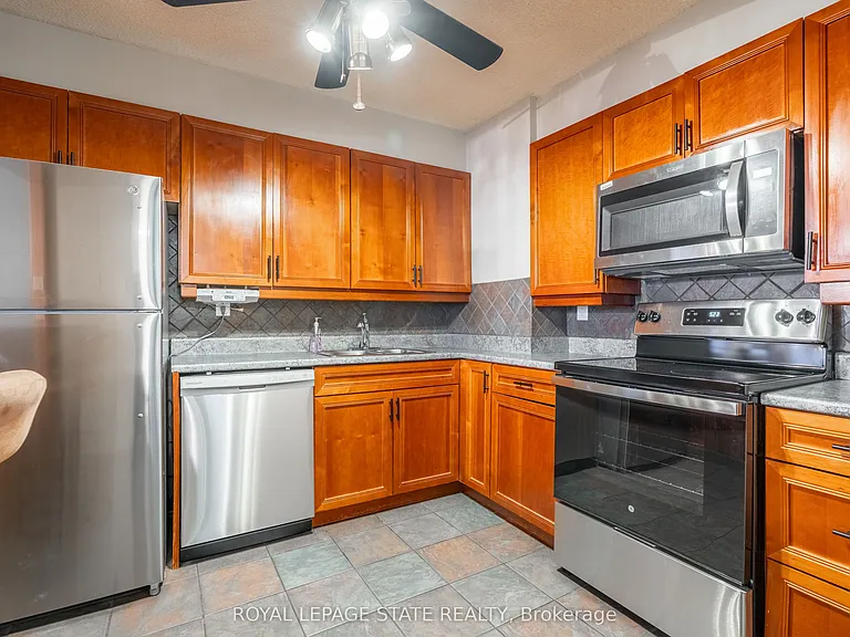 500 Green Rd #1218 — Photo 19