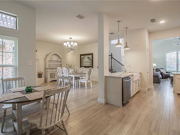 4th image of 2043 Barret Dr