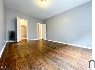 7553 S Essex Ave APT 2, Chicago, IL 60649