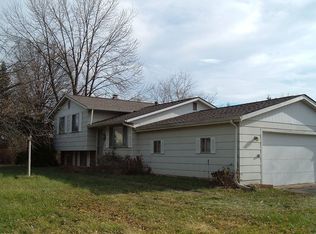 3369 Petzinger Rd, Columbus, OH 43232