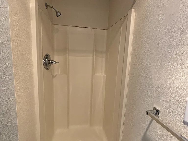 12513 Pineview Dr #206 — Photo 6