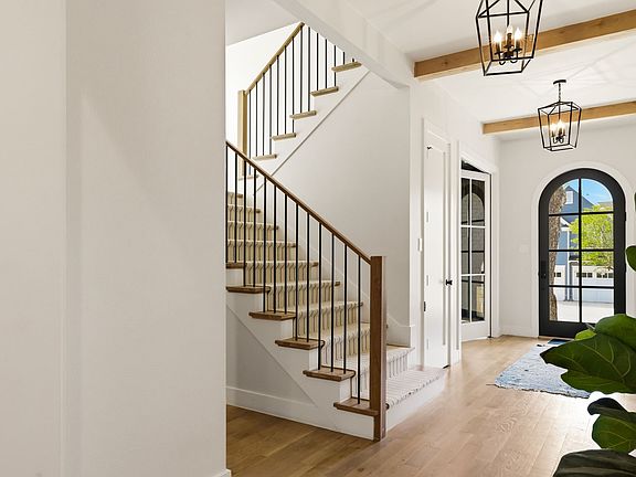 2nd image of 6839 Coronado Ave